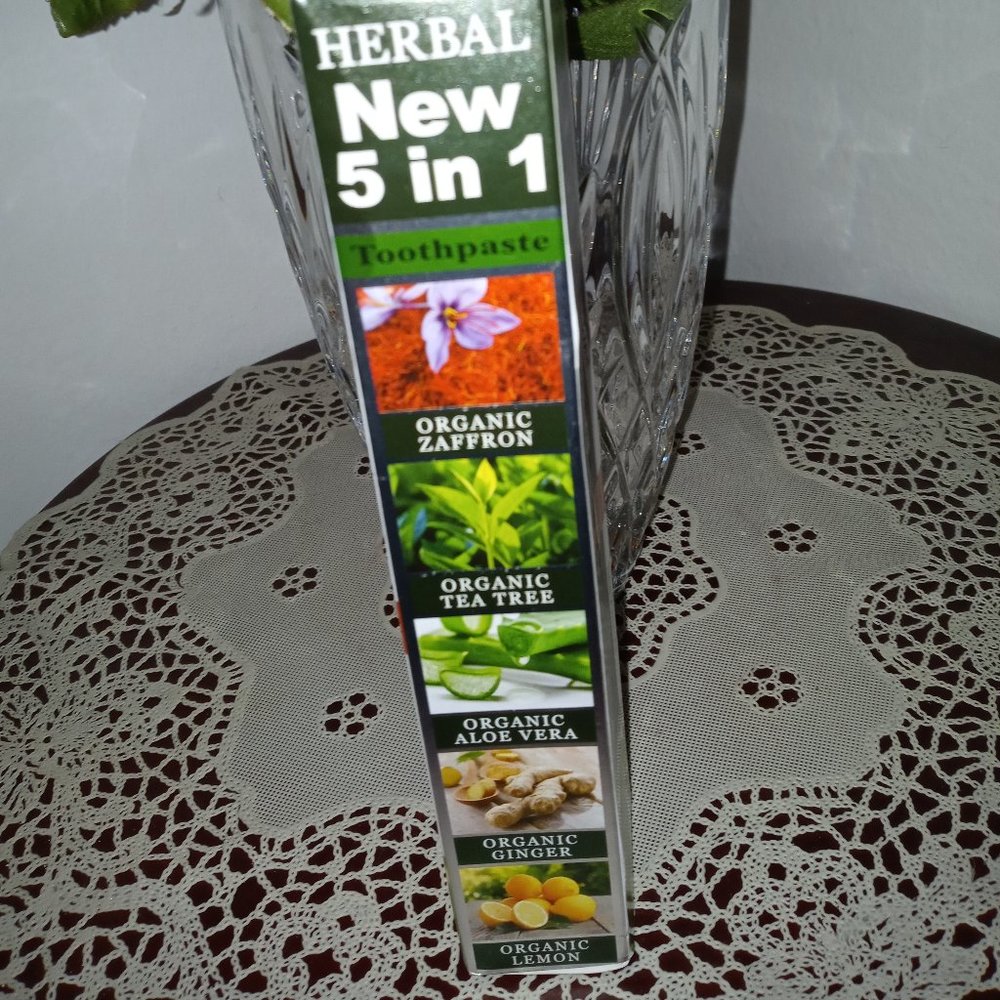 100 % All Natural Herbal New 5 In 1 Toothpaste